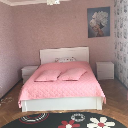 Sweet Home Кутаиси Екстериор снимка
