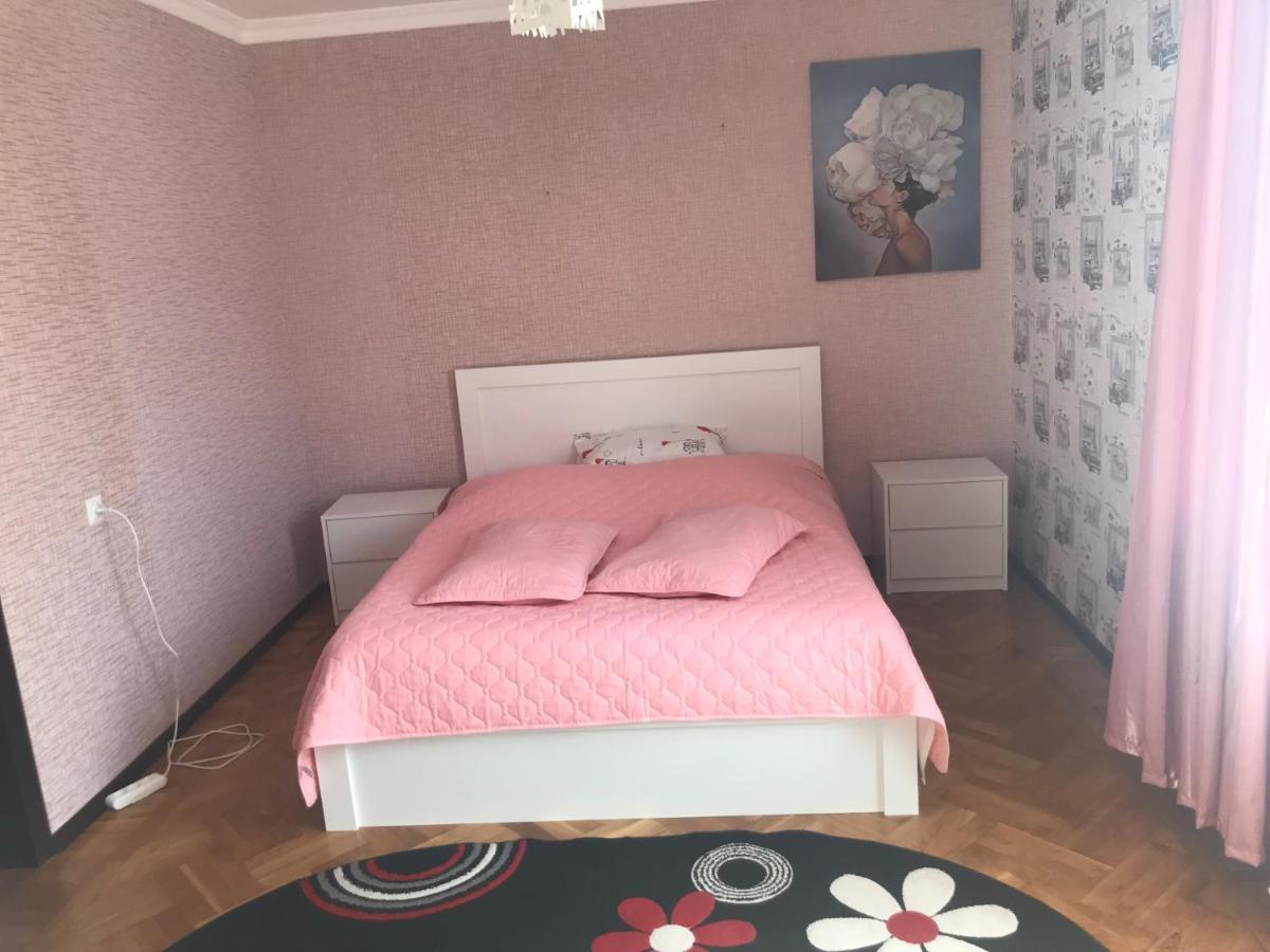 Sweet Home Кутаиси Екстериор снимка